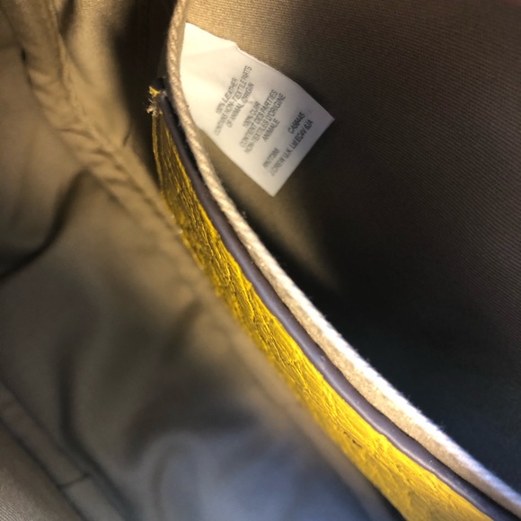 J Crew NWT 100% leather crossbody bag yellow - Picture 7 of 12